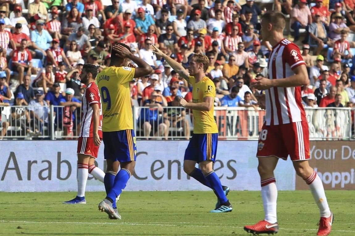 Las mejores imágenes del partido Almería-Cádiz (1-2)