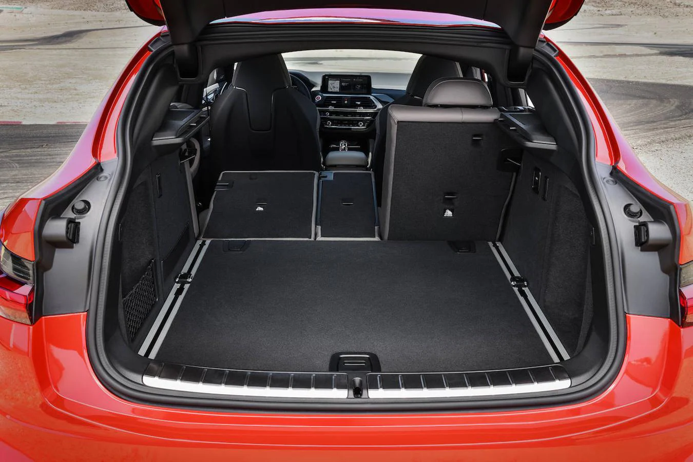 Maletero del BMW X4 M: de 525 litros de capacidad, ampliables a 1.430. 