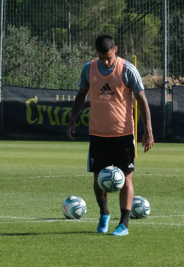 El entrenamiento de un Cádiz CF líder, en imágenes