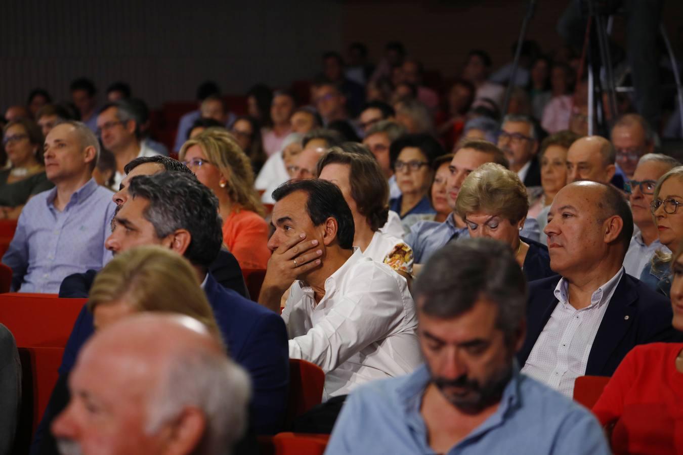 El paso de Pablo Casado por la Convención Económica del PP en Córdoba, en imágenes