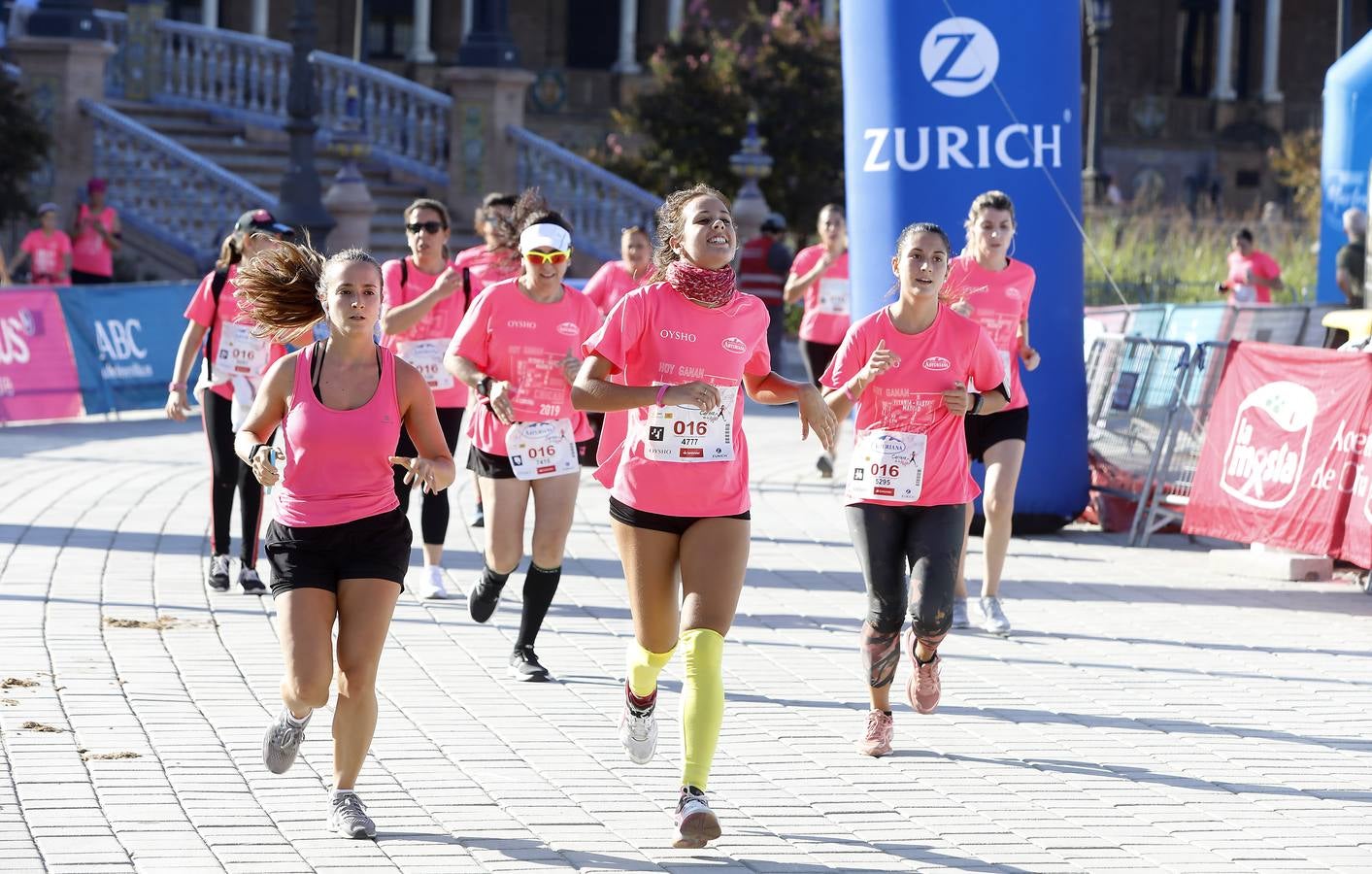 Si has participado en la Carrera de la Mujer, búscate (IV)