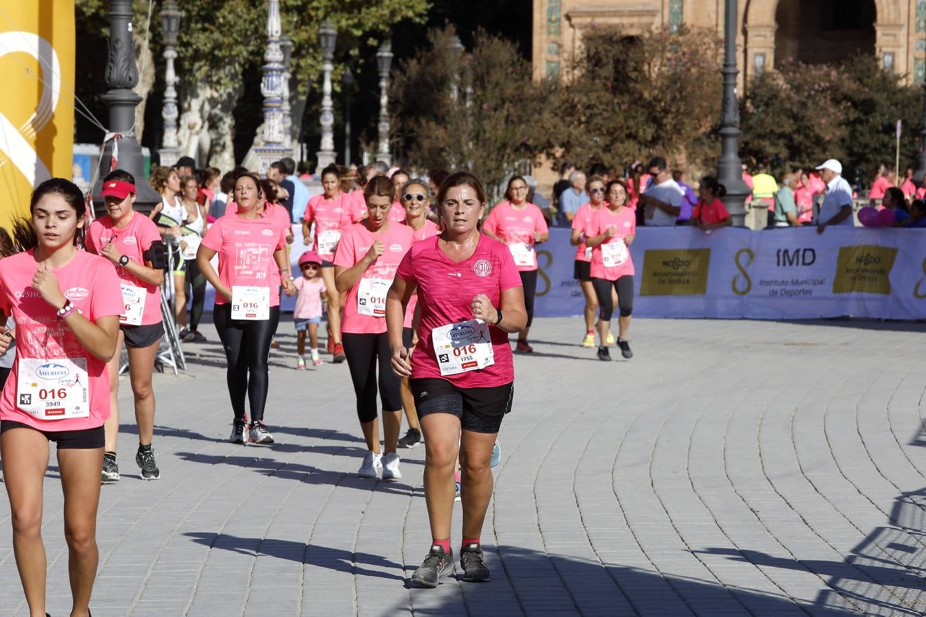 Si has participado en la Carrera de la Mujer, búscate (IV)