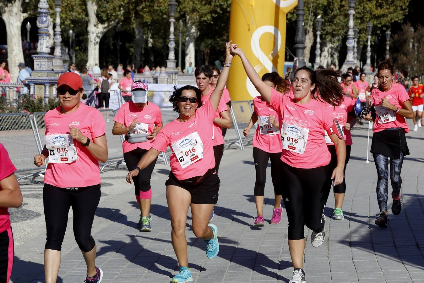 Si has participado en la Carrera de la Mujer, búscate (IV)