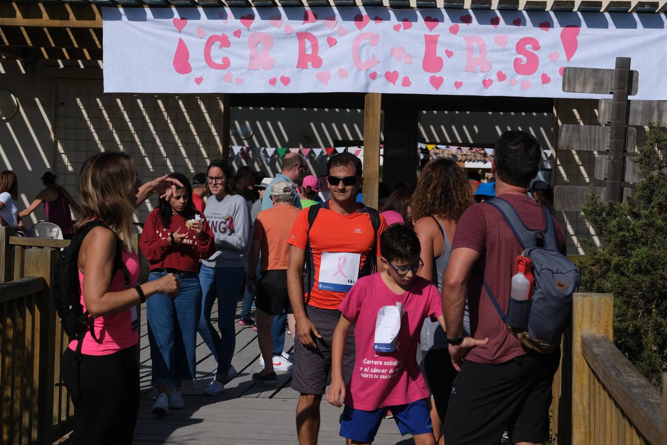 FOTOS: Cientos de personas participan en la Marcha Rosa contra el cáncer en Los Toruños