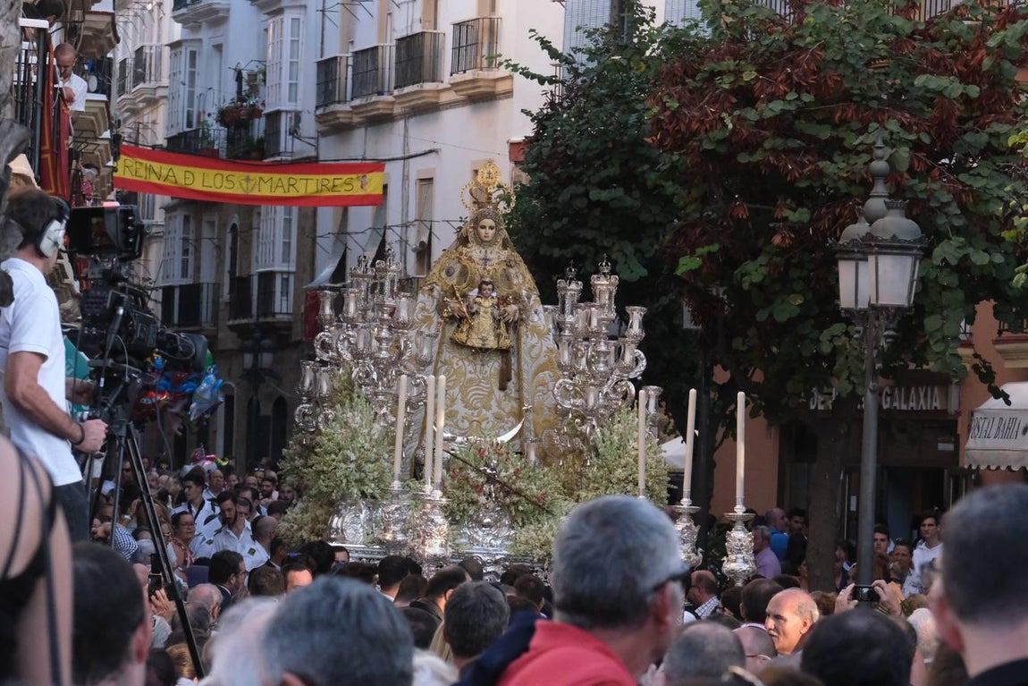 FOTOS: Cádiz celebra la festividad de la Patrona