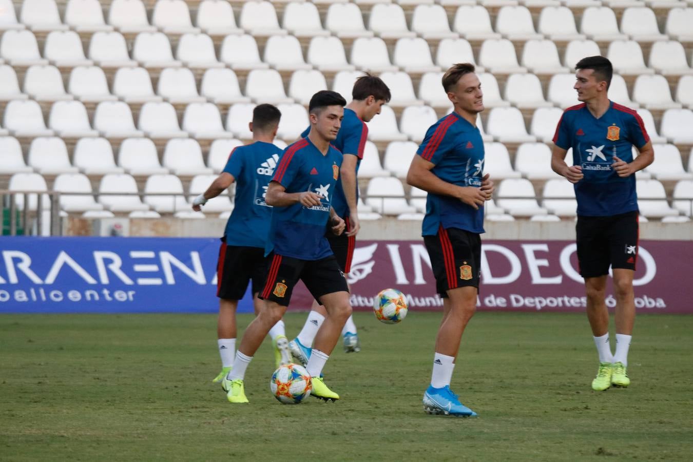 Lo mejor del entrenamiento de España sub 21 en Córdoba, en imágenes