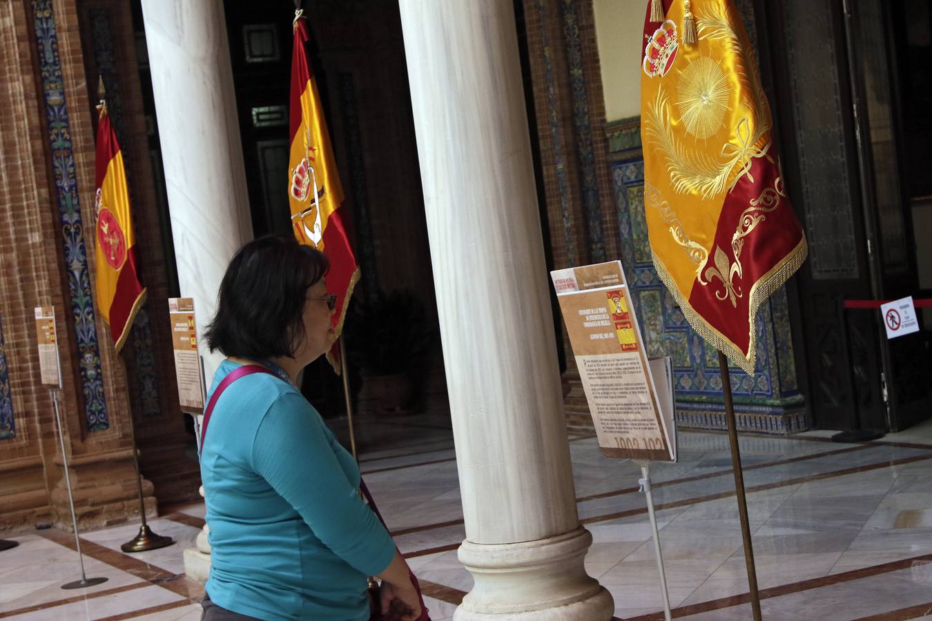 Exposición de banderas históricas en la Capitanía General