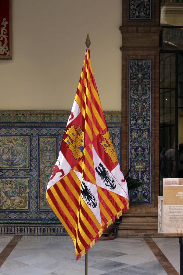 Exposición de banderas históricas en la Capitanía General