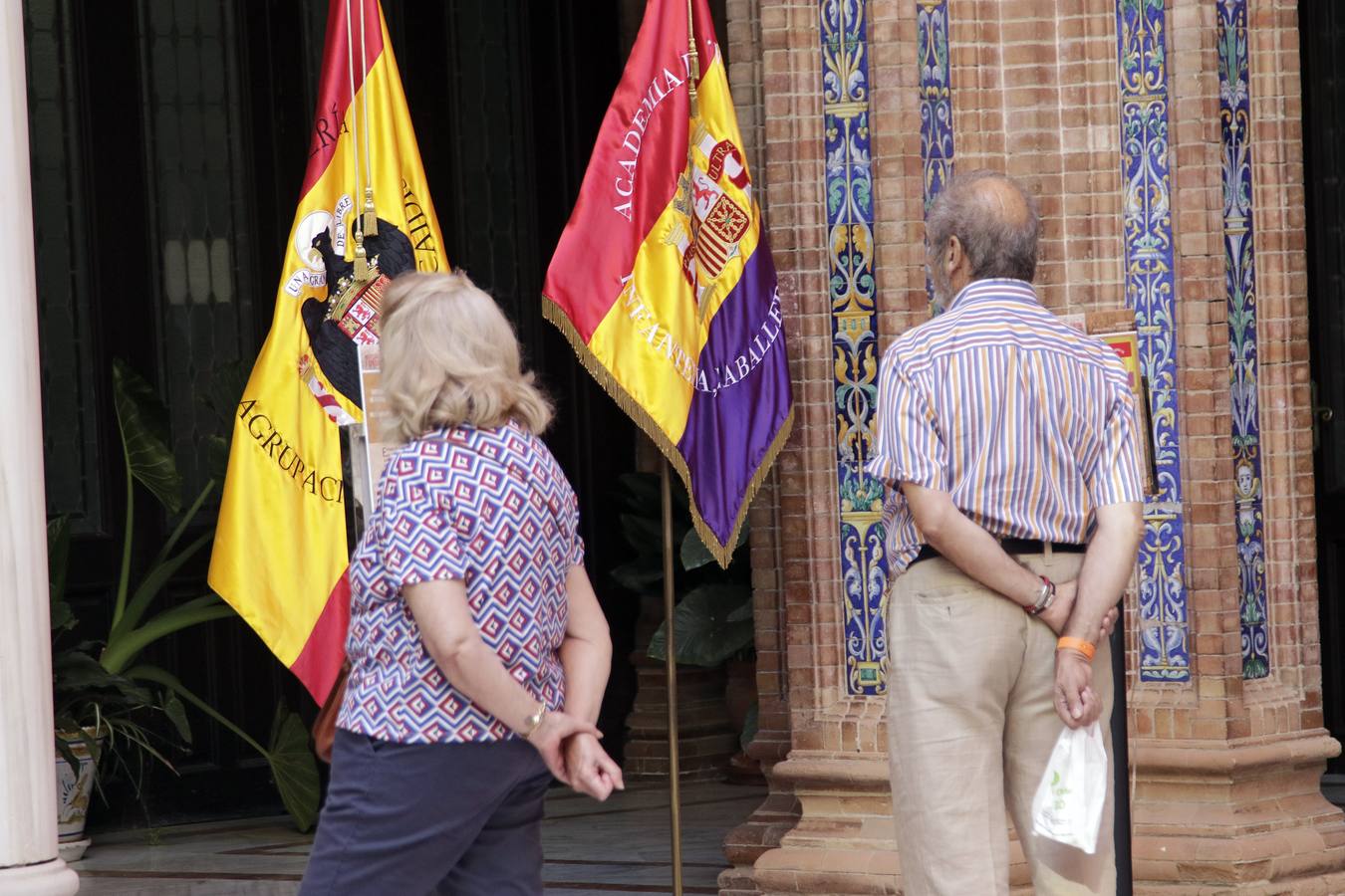 Exposición de banderas históricas en la Capitanía General