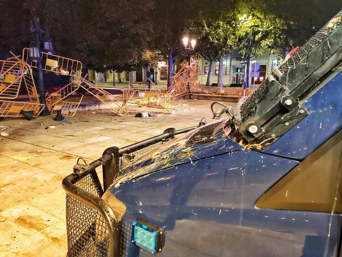 En imágenes: el fuego vuelve a las calles de Barcelona