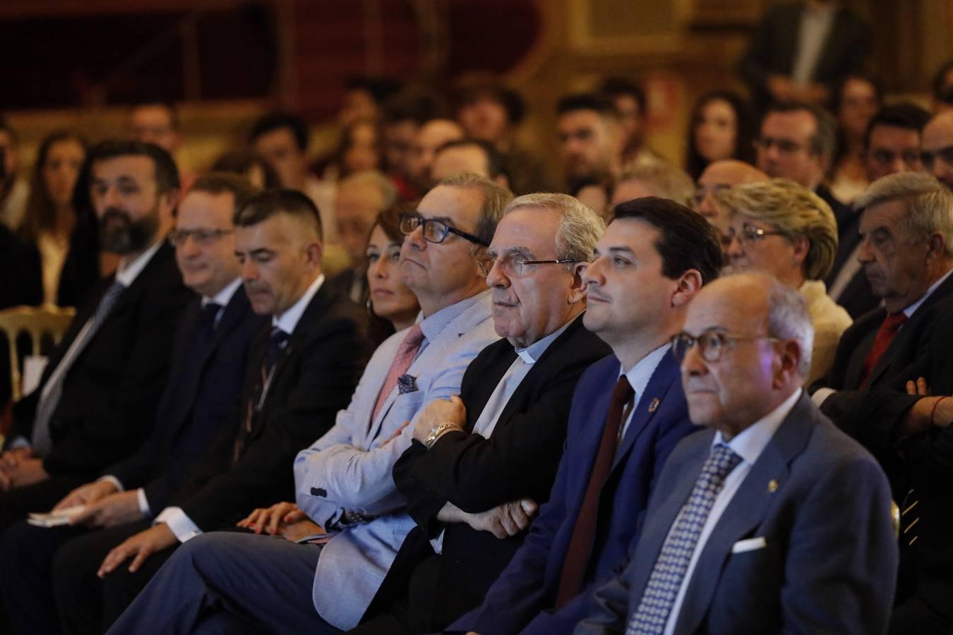 La presentación del cartel y los actos de la coronación de la Virgen de la Paz de Córdoba, en imágenes