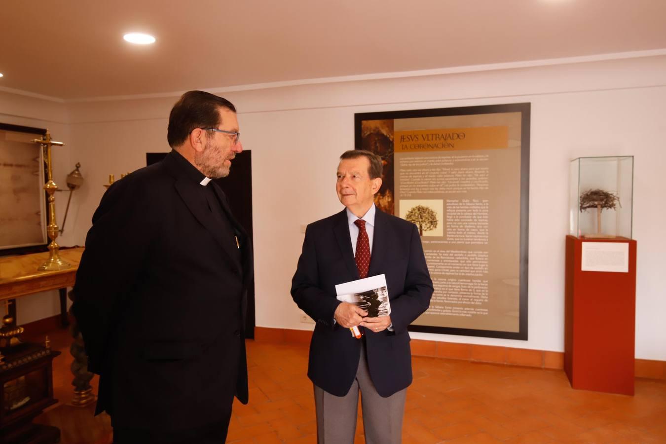 La exposición «Testigo fiel» en la Iglesia del Juramento de Córdoba, en imágenes