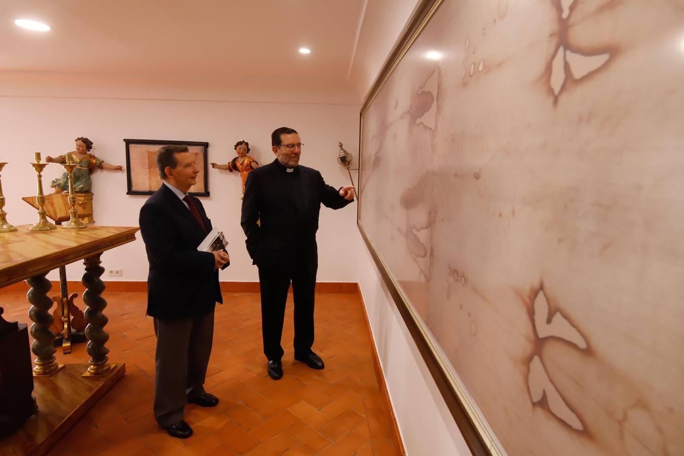 La exposición «Testigo fiel» en la Iglesia del Juramento de Córdoba, en imágenes