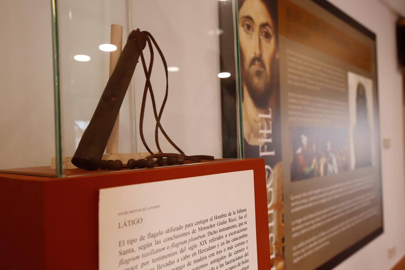 La exposición «Testigo fiel» en la Iglesia del Juramento de Córdoba, en imágenes