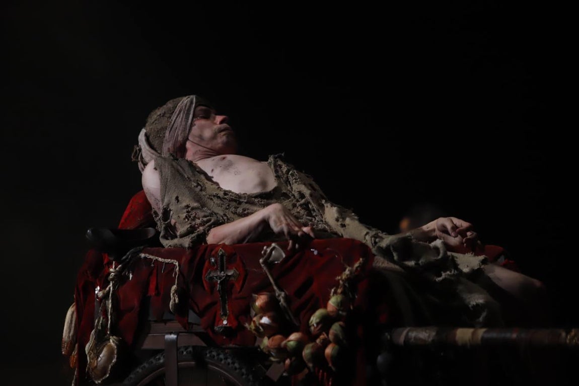 La representación de «Divinas palabras» en el Gran Teatro de Córdoba, en imágenes