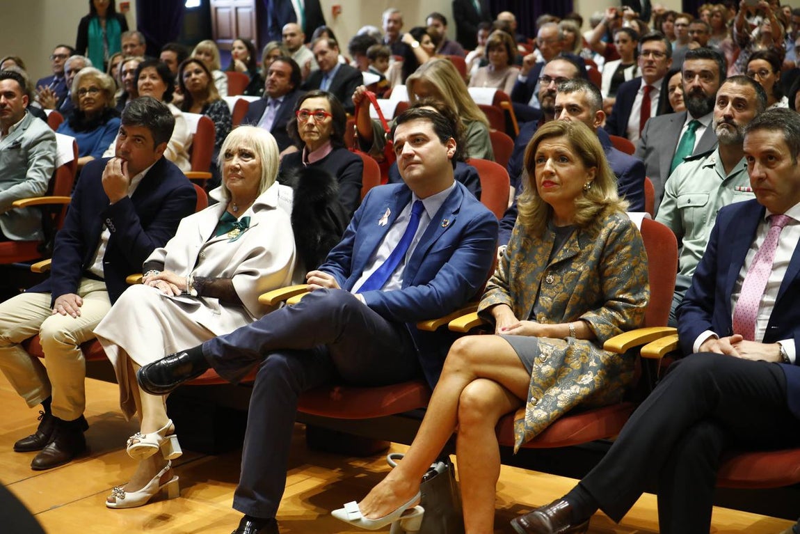 La Asociación contra el Cáncer celebra su 25 aniversario en Córdoba, en imágenes