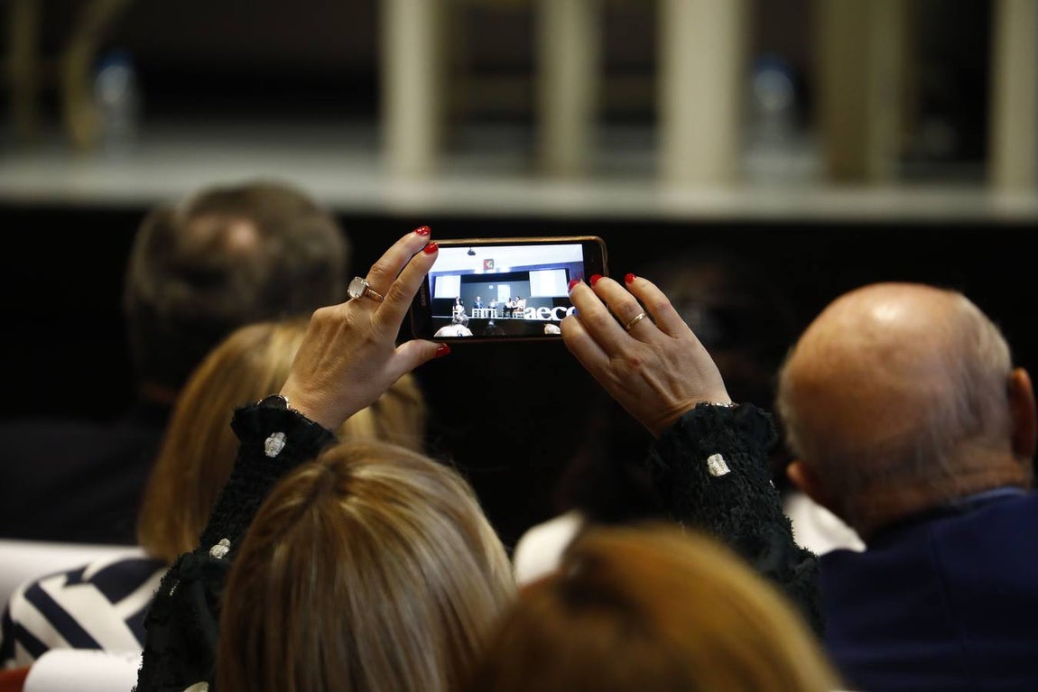 La Asociación contra el Cáncer celebra su 25 aniversario en Córdoba, en imágenes