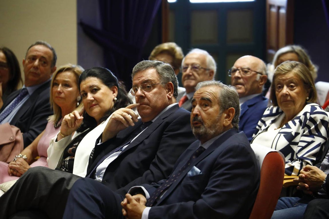 La Asociación contra el Cáncer celebra su 25 aniversario en Córdoba, en imágenes