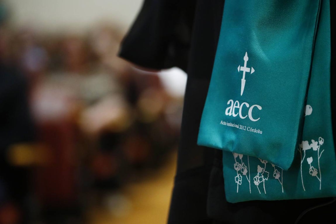 La Asociación contra el Cáncer celebra su 25 aniversario en Córdoba, en imágenes