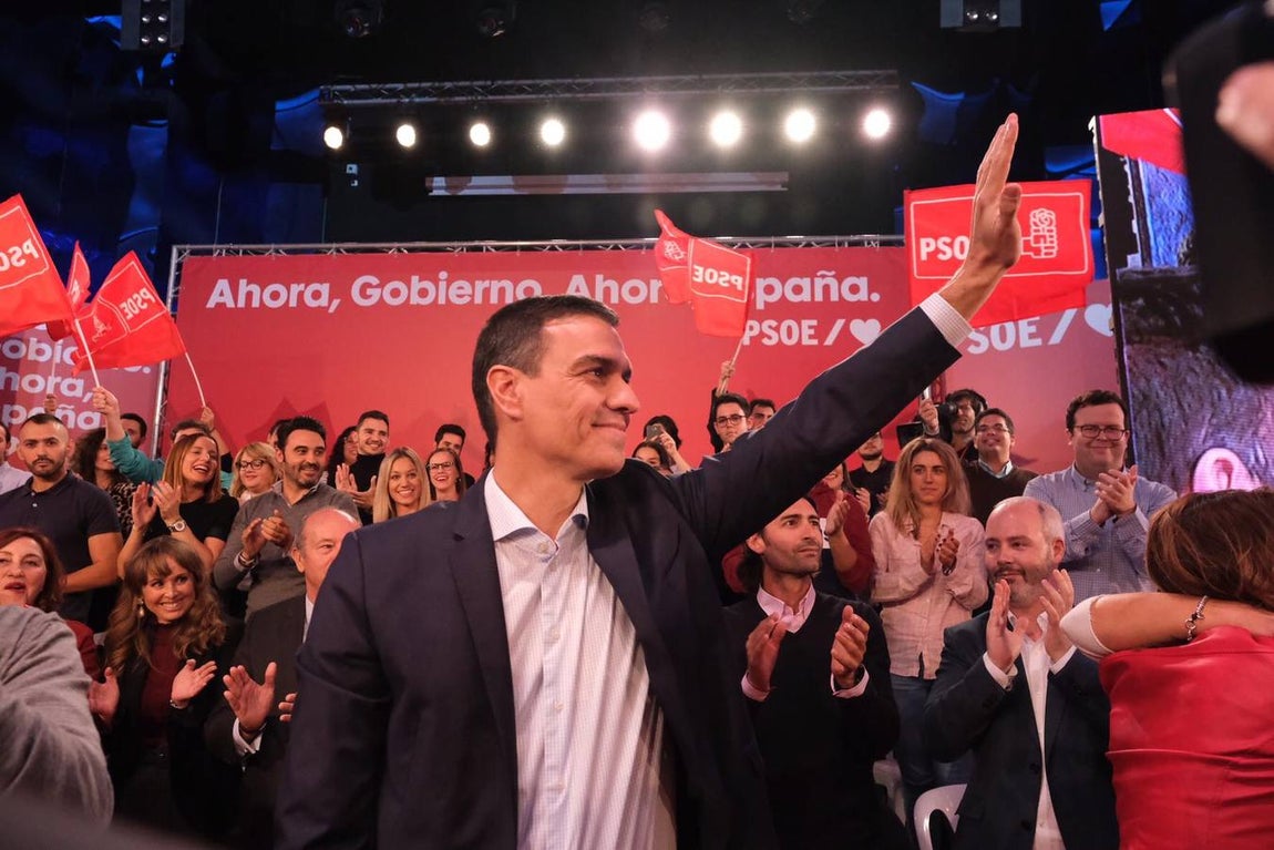 Fotos: Pedro Sánchez y Susana Díaz en Cádiz