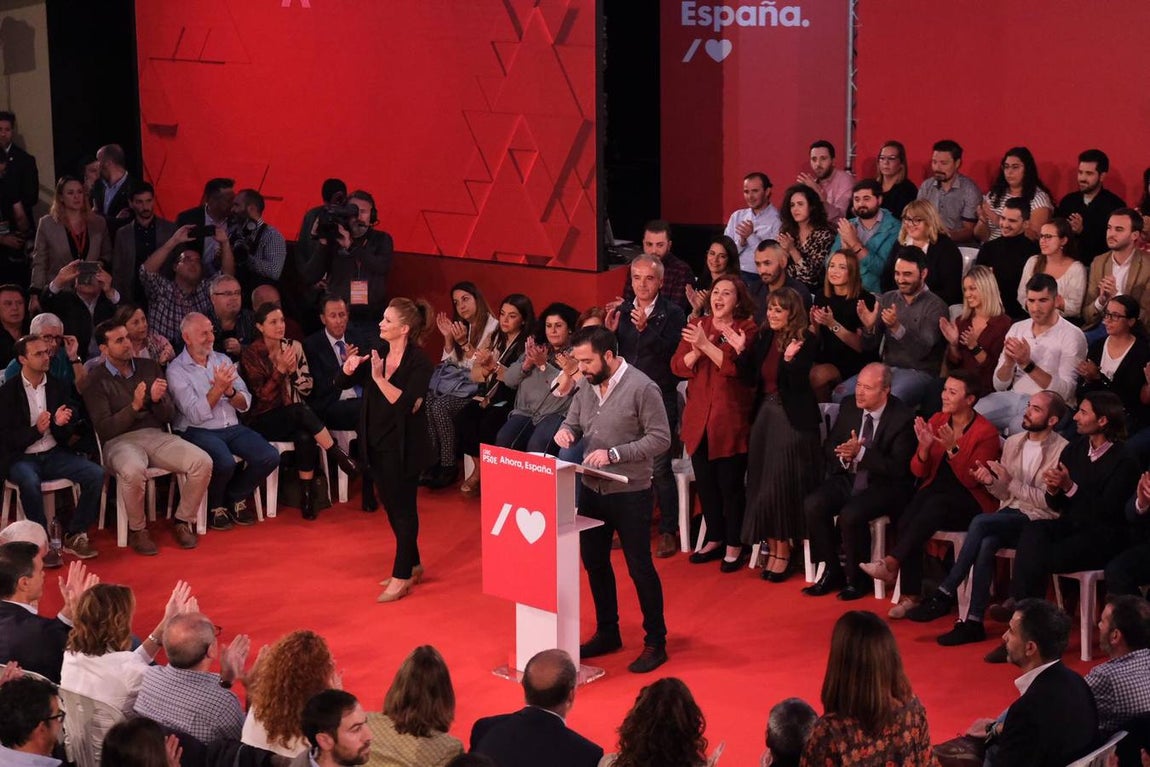 Fotos: Pedro Sánchez y Susana Díaz en Cádiz