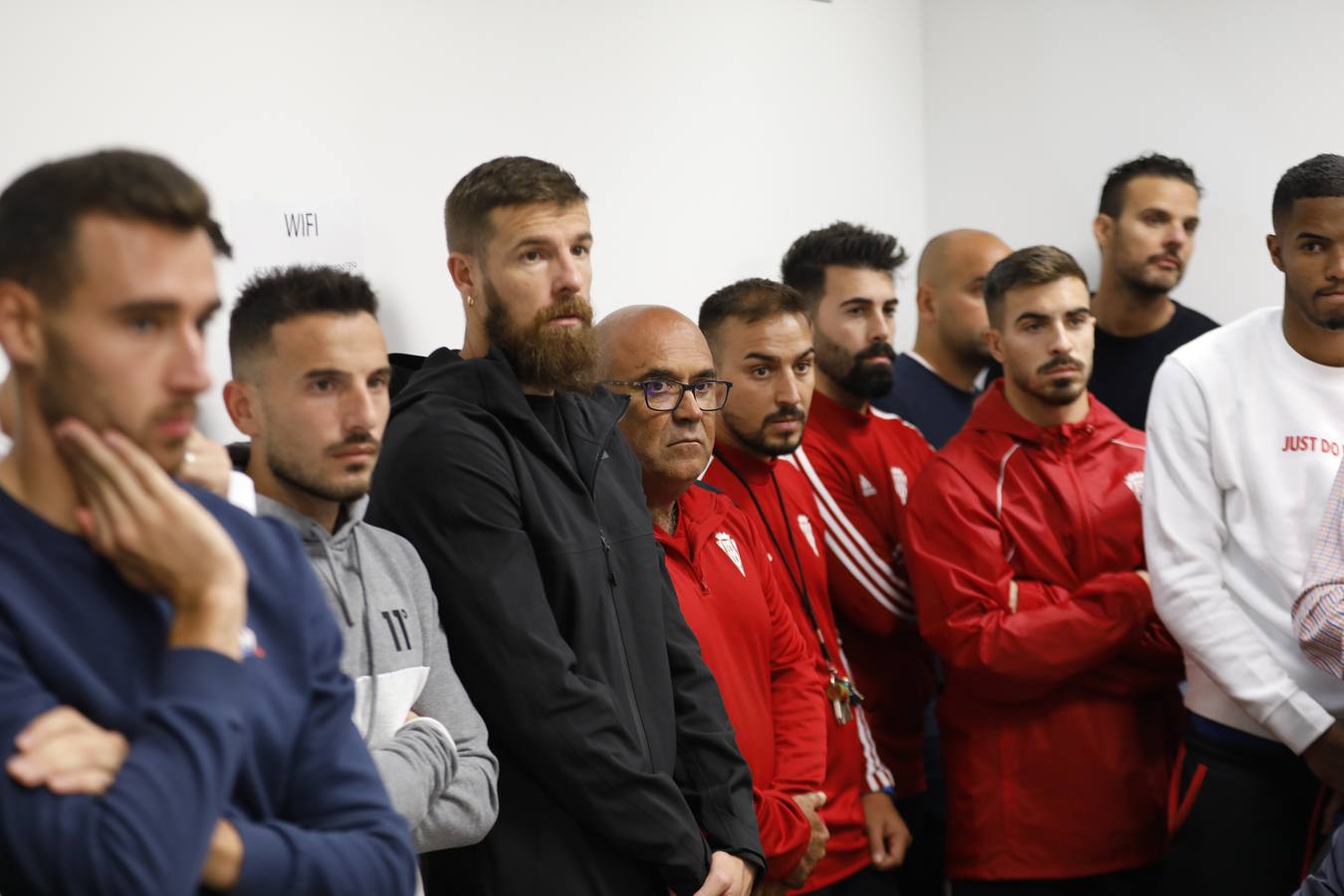 La despedida del técnico del Córdoba CF Enrique Martín, en imágenes