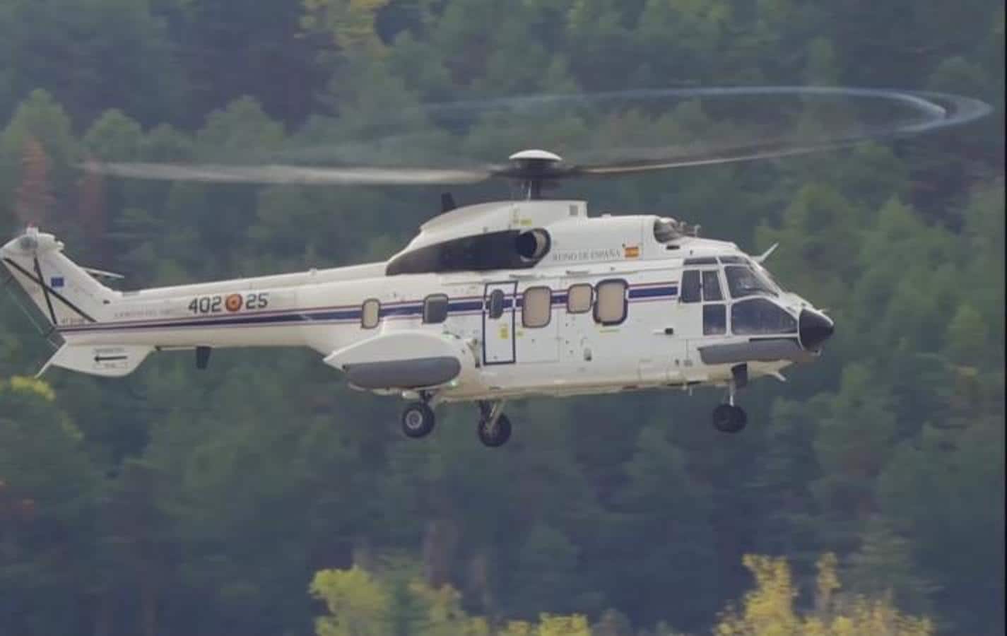 Imagen del helicóptero que trasladará los restos de Franco.. 