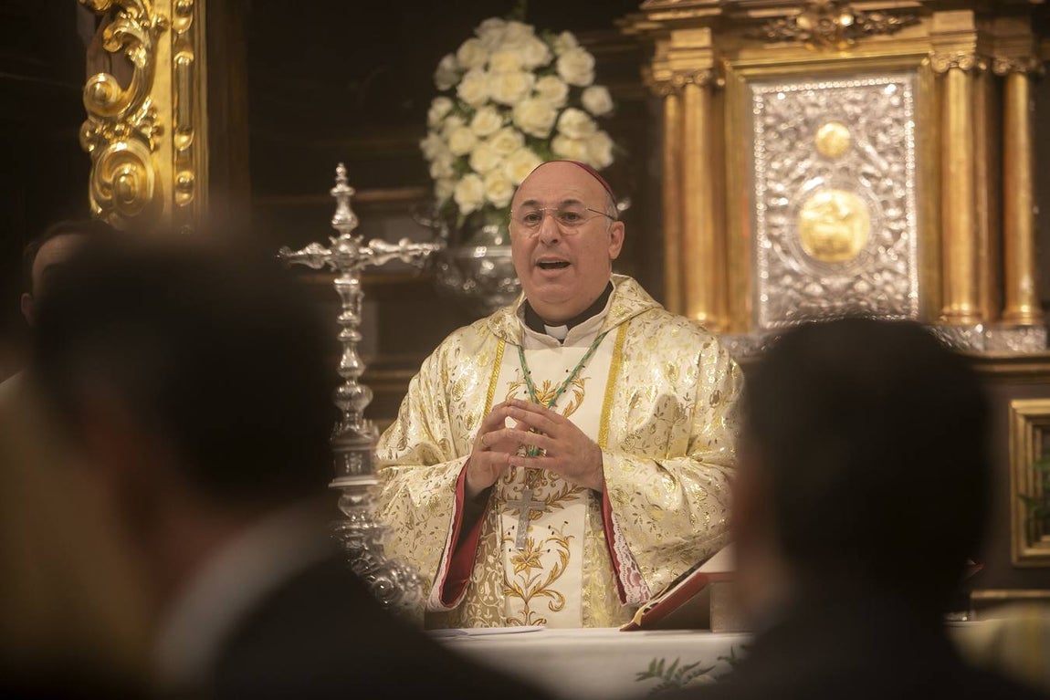 La misa por los 300 años de la Virgen de los Dolores de Córdoba, en imágenes