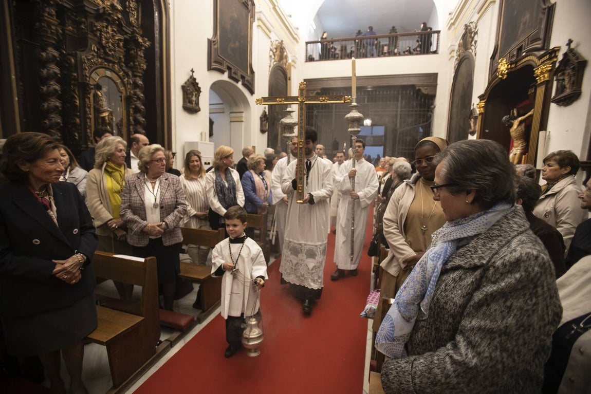 La misa por los 300 años de la Virgen de los Dolores de Córdoba, en imágenes