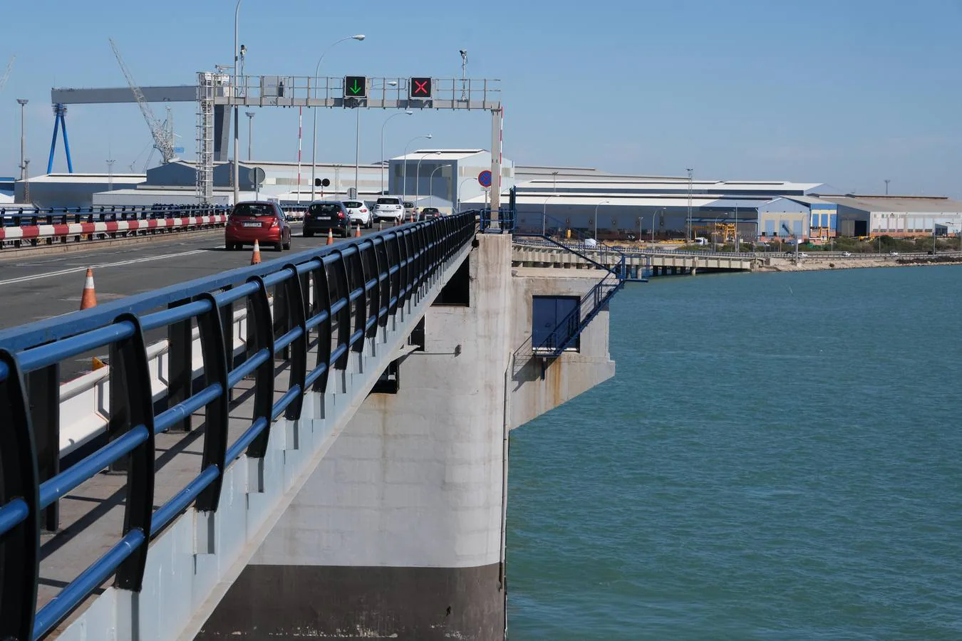FOTOS: En las entrañas del Puente Carranza de Cádiz