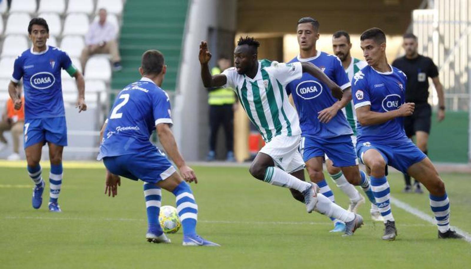 La victoria del Córdoba CF contra el San Fernando, en imágenes