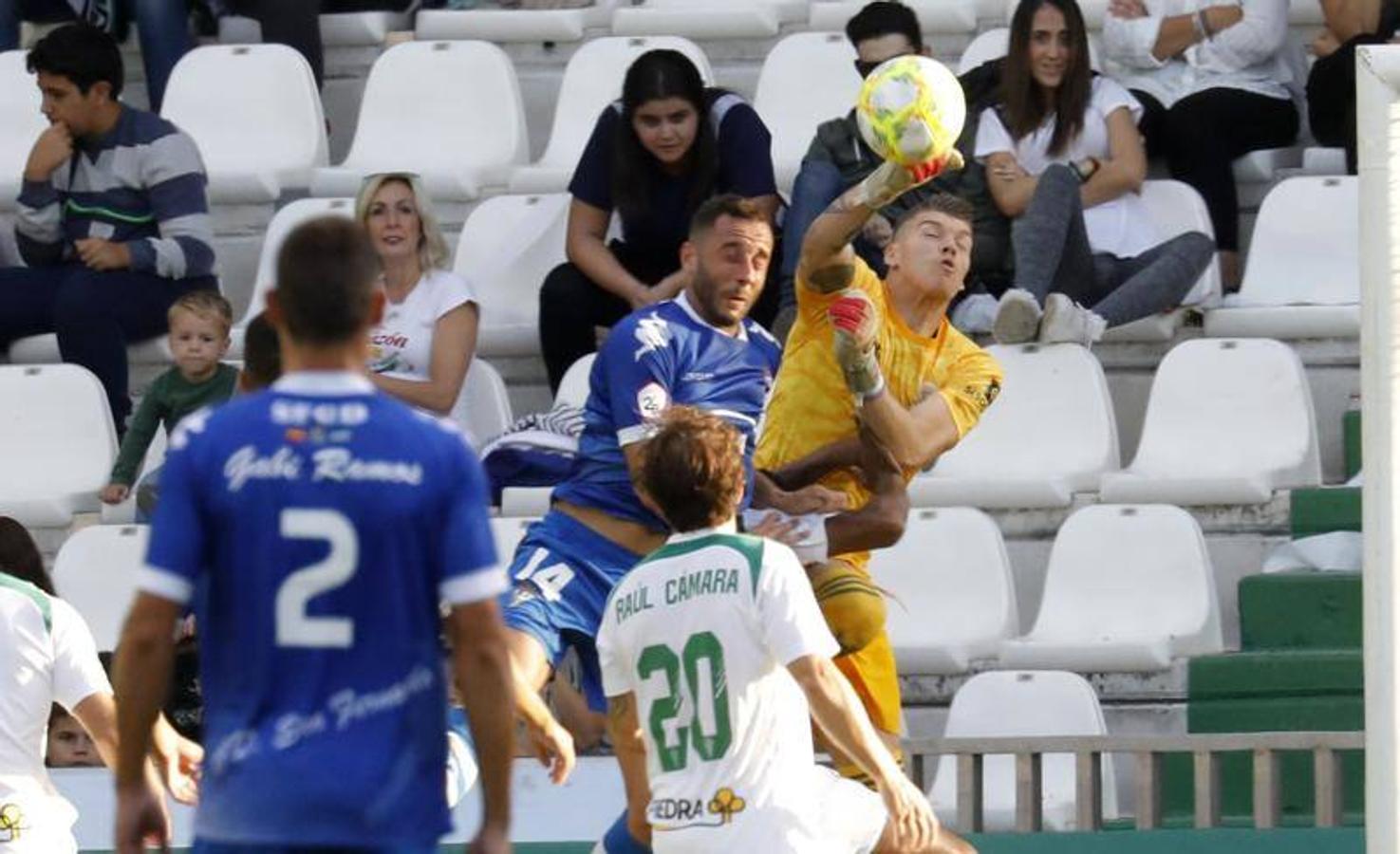 La victoria del Córdoba CF contra el San Fernando, en imágenes