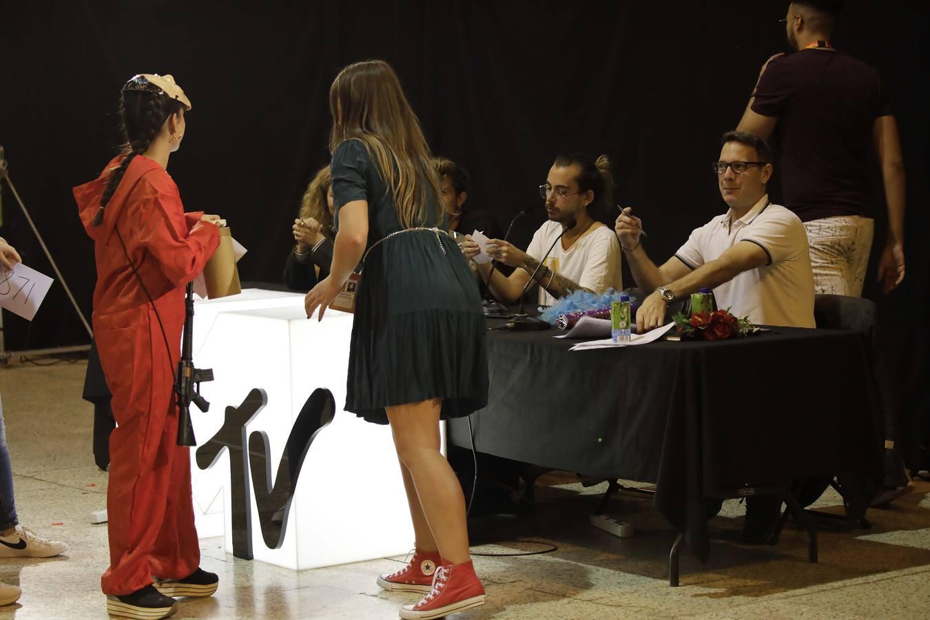 Cientos de personas participan en el «MTV EMA Challenge»