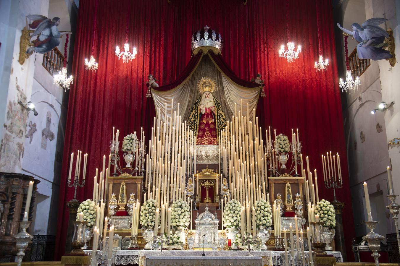 El majestuoso altar de la Virgen de la Palma