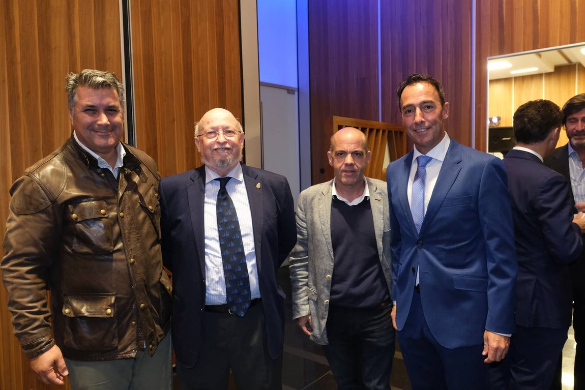 Ignacio Romaní, Enrique García-Agulló, Pablo Chaves y José Manuel Cossi. 