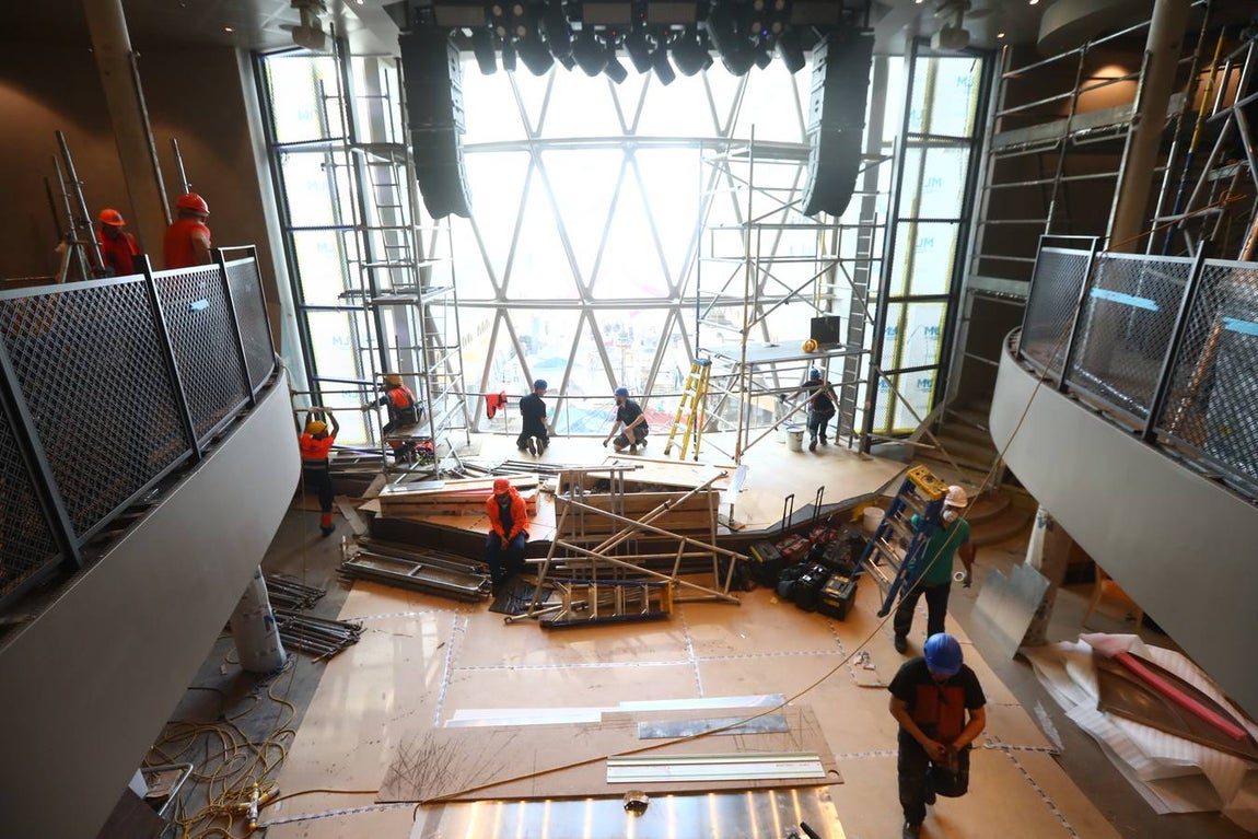 Las primeras imágenes de la reparación del crucero Oasis, de Royal Caribbean