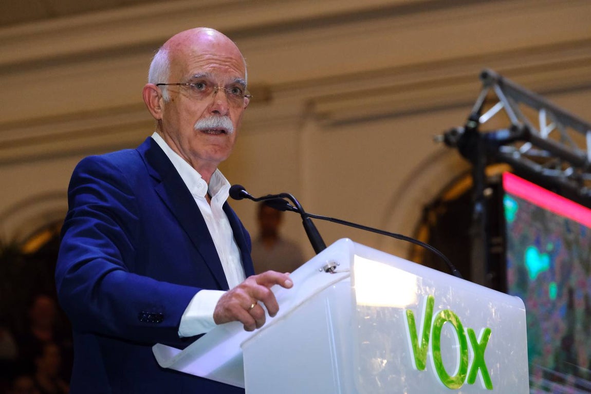 FOTOS: Lleno absoluto en el mitin de Santiago Abascal en Jerez