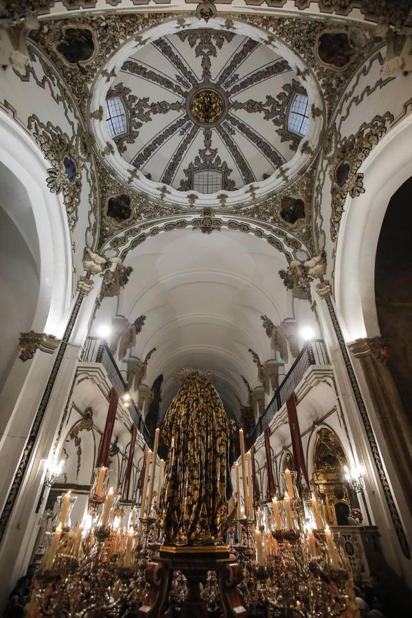 La procesión de Nuestra Señora del Amparo por Córdoba, en imágenes