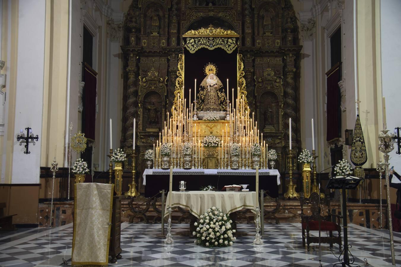 Altar del veinte aniversario de la coronacióin de la Estrella