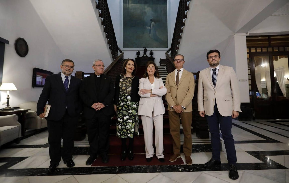 La conferencia de María Amor Martín en el Templo de Córdoba, en imágenes