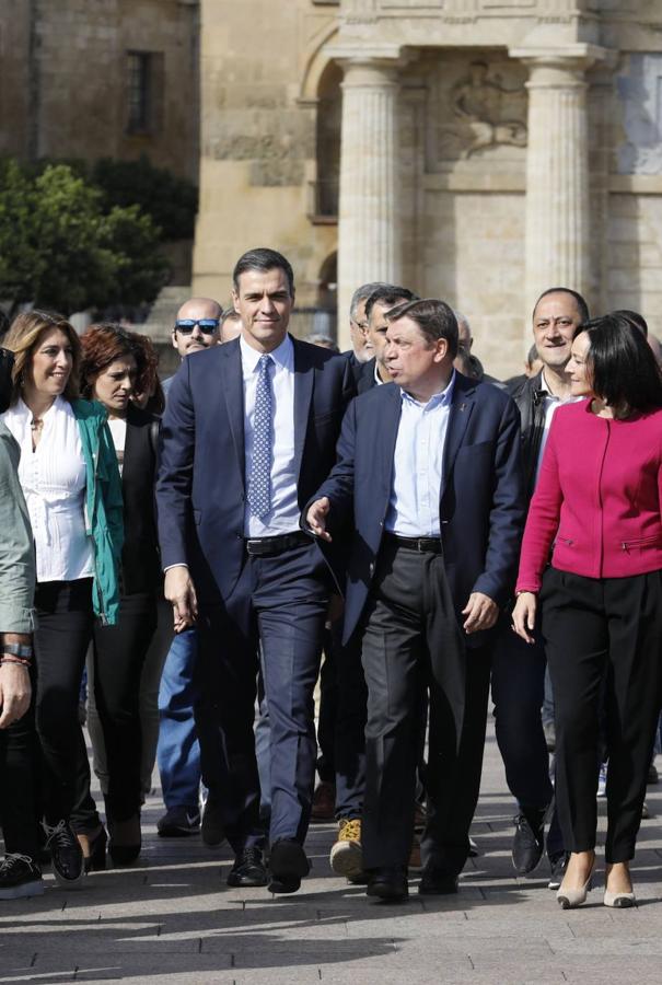 La visita de Pedro Sánchez a Córdoba, en imágenes