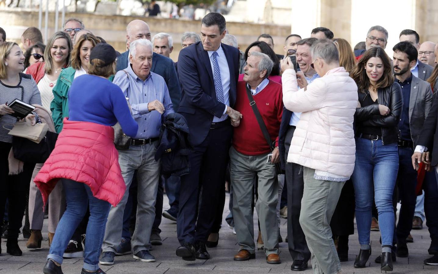 La visita de Pedro Sánchez a Córdoba, en imágenes