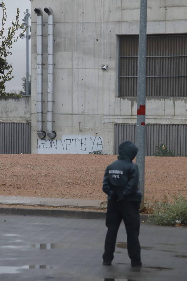 El registro de la Guardia Civil en el Córdoba CF y la casa de Jesús León, en imágenes