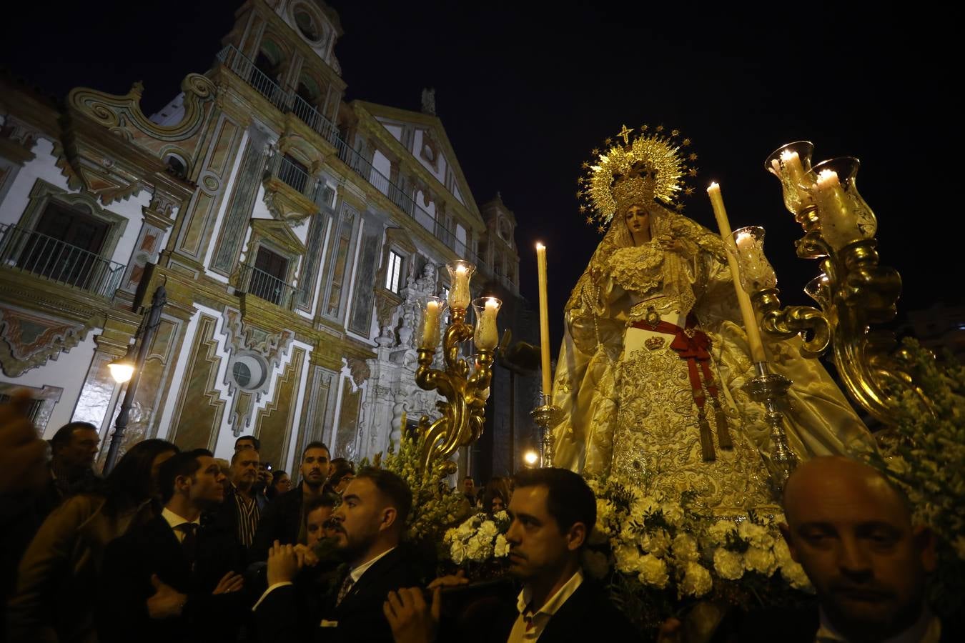 La procesión de las Vírgenes de Martínez Cerrillo en Córdoba, en imágenes