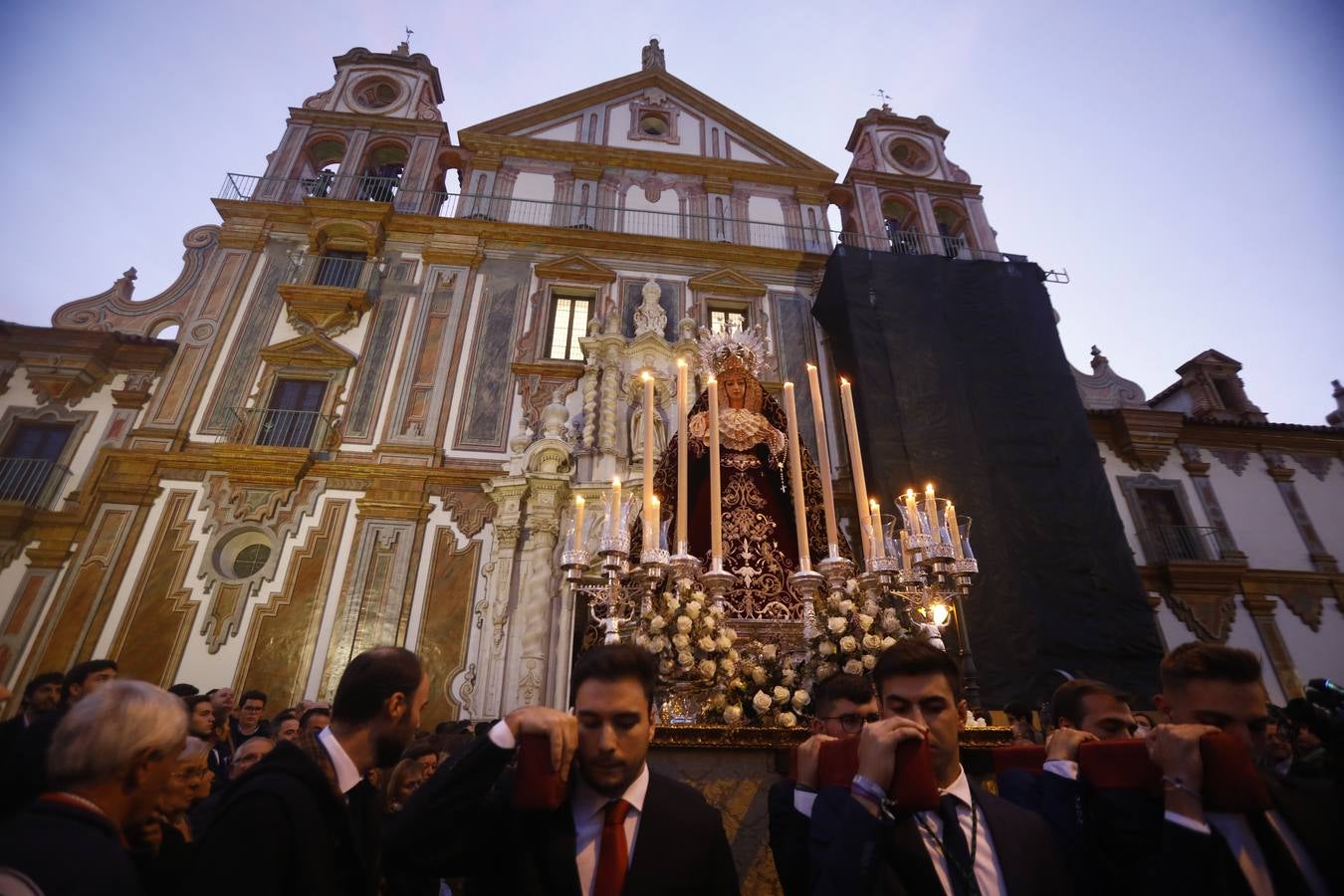 La procesión de las Vírgenes de Martínez Cerrillo en Córdoba, en imágenes