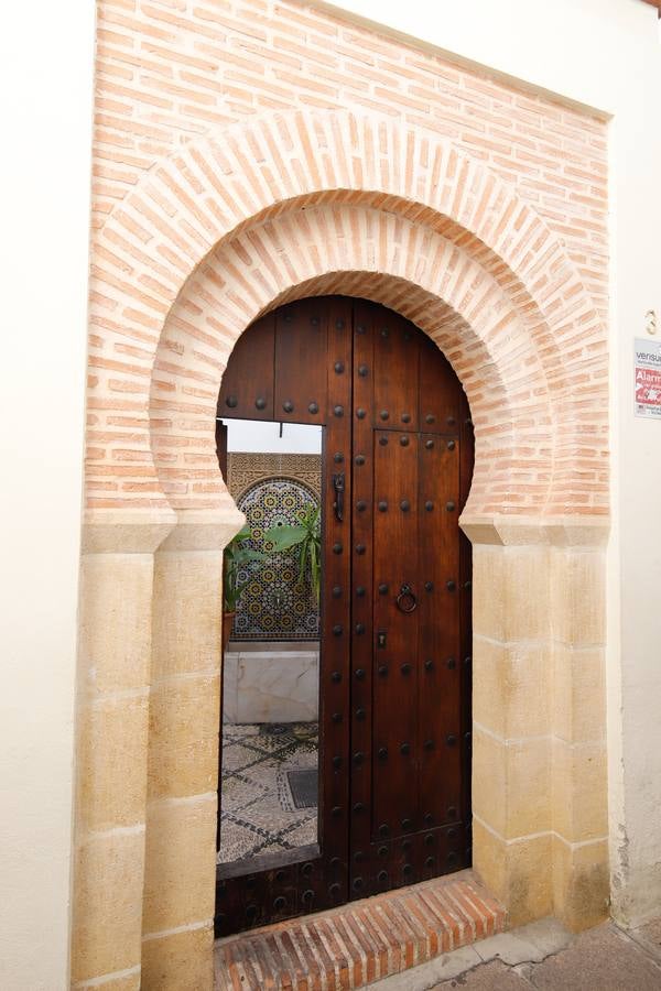 En imágenes, un paseo por la calleja de La Hoguera de Córdoba