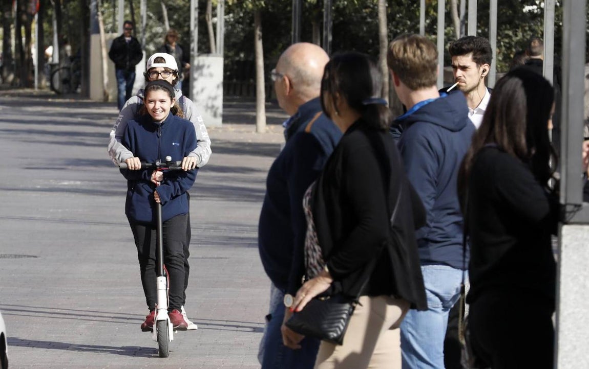 Los usuarios de patinetes eléctricos de Córdoba, en imágenes