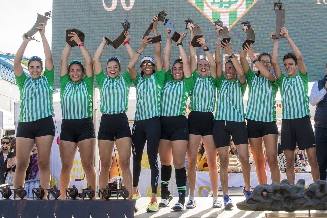 Espectaculares imágenes de la Regata Sevilla-Betis