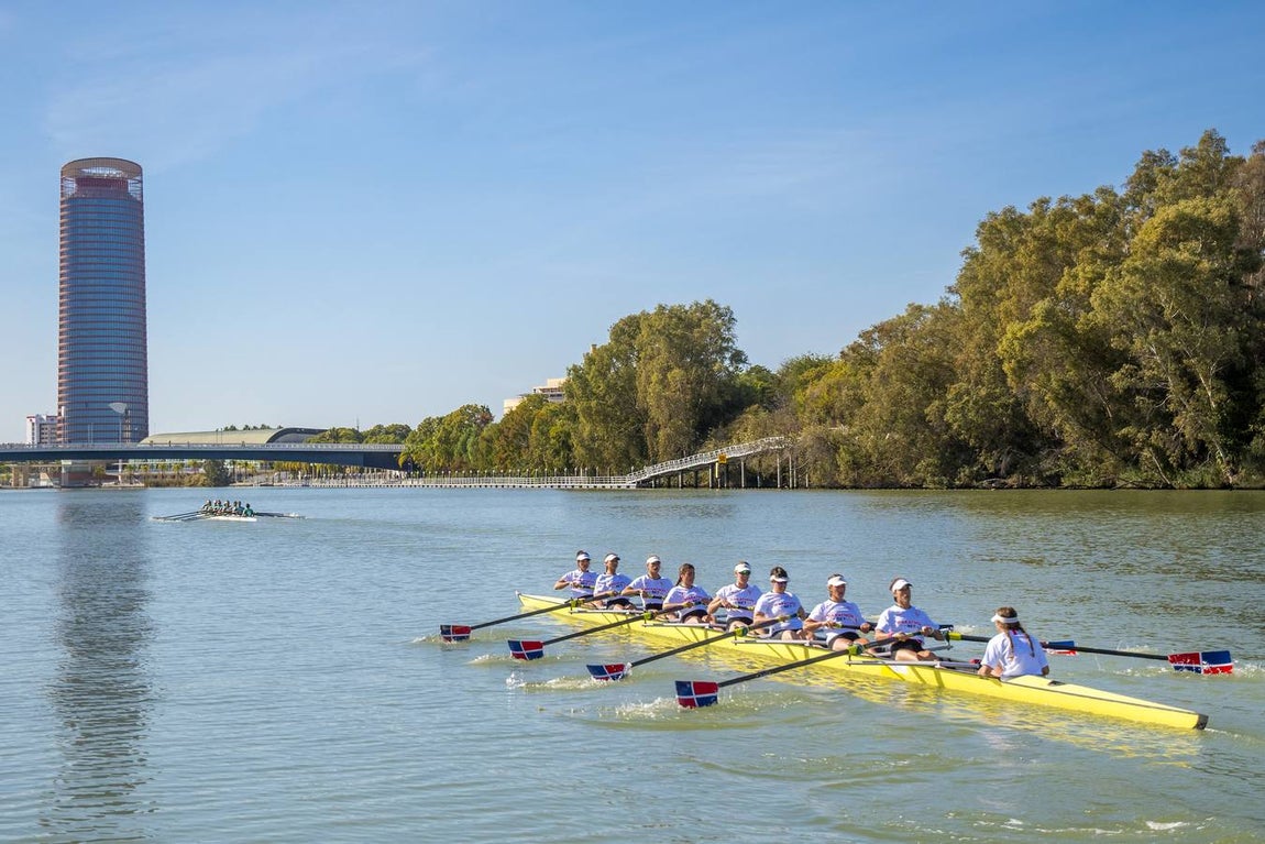 Espectaculares imágenes de la Regata Sevilla-Betis