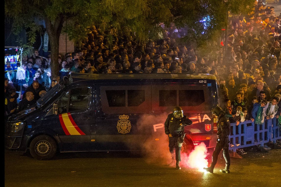 En imágenes, ambiente previo al derbi Real Betis - Sevilla FC
